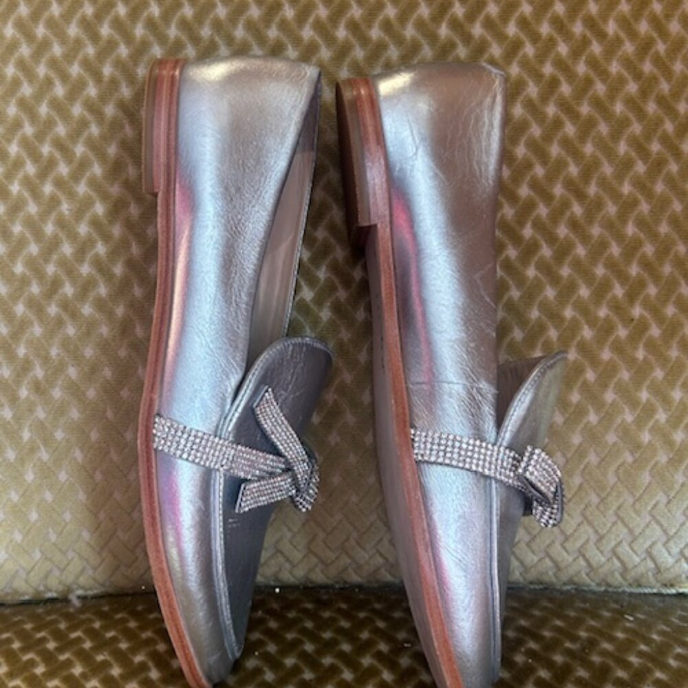 Anthropologie x Guilhermina Crystal Bow Metallic Silver Leather Loafers Flats 9 - Picture 12 of 16